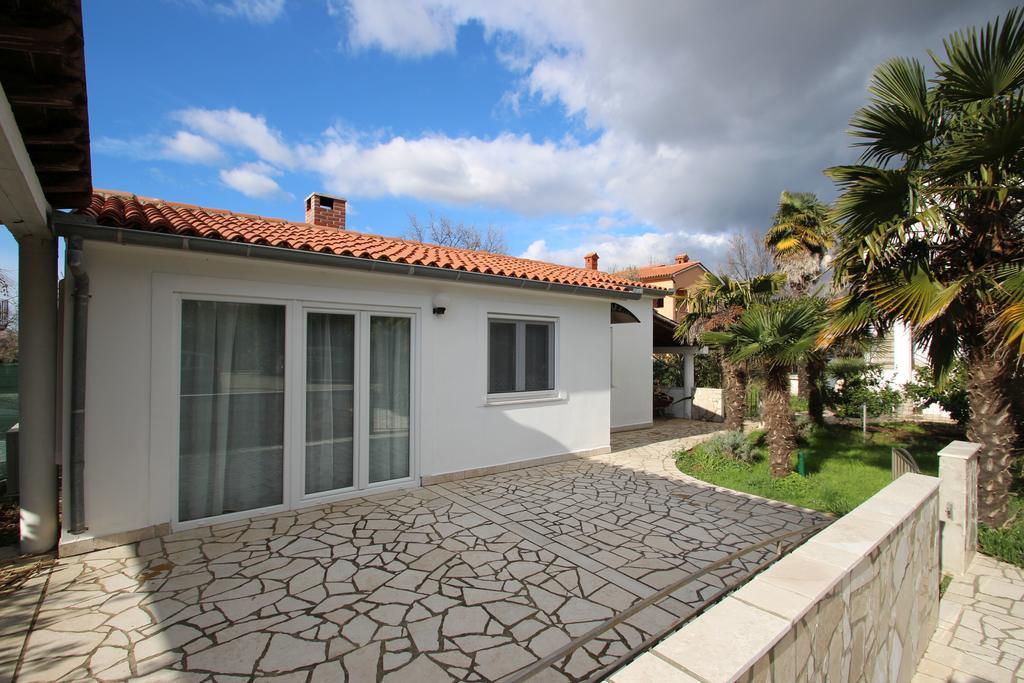 Cukon Holiday Home Medulin Exterior photo